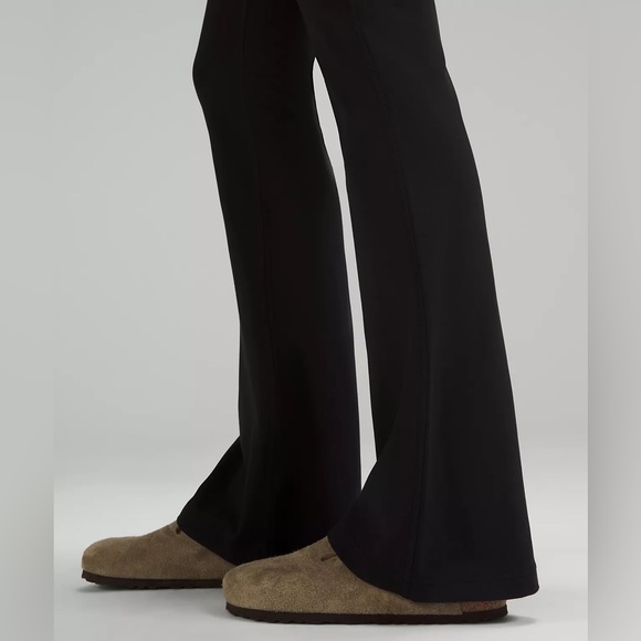 NWT LuLuLemon Groove Super-High-Rise Flared Pant Nulu in Black - Picture 5 of 8